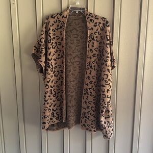 Leopard Print Open Front Short Sleeve Cardigan size One Size Fits Most